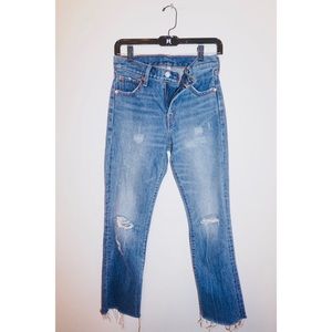 Levi’s cropped distressed jeans size 25